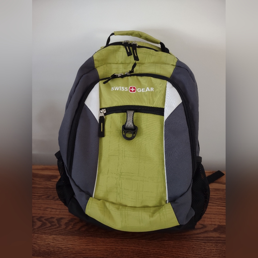 SwissGear Comfort Fit Daywear Backpack